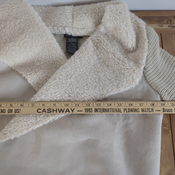 Off-White Faux Fur Knit Sweater Jacket SZ M - Picture 8 of 12